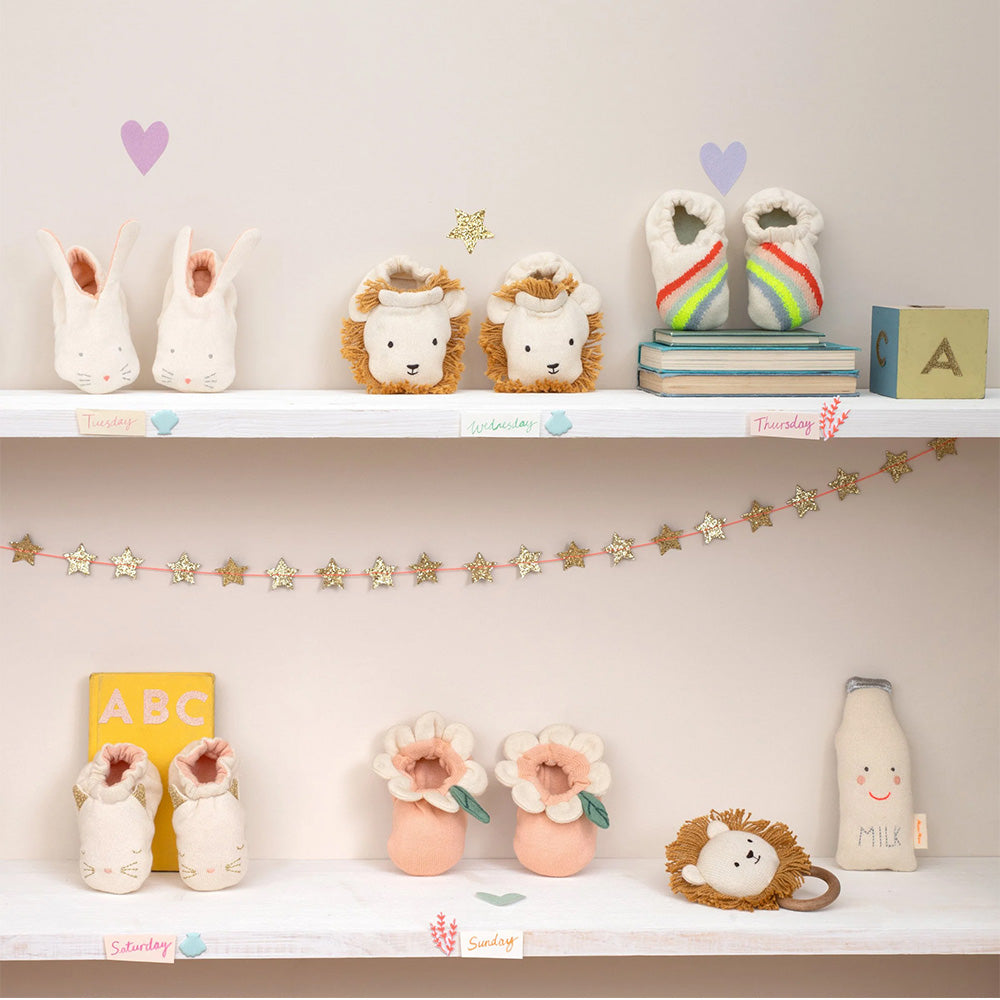 BABY BOOTIES - PEACH DAISY