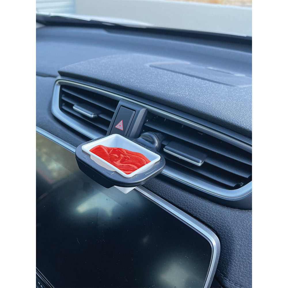 IN-CAR CHIPS AND SAUCE HOLDER